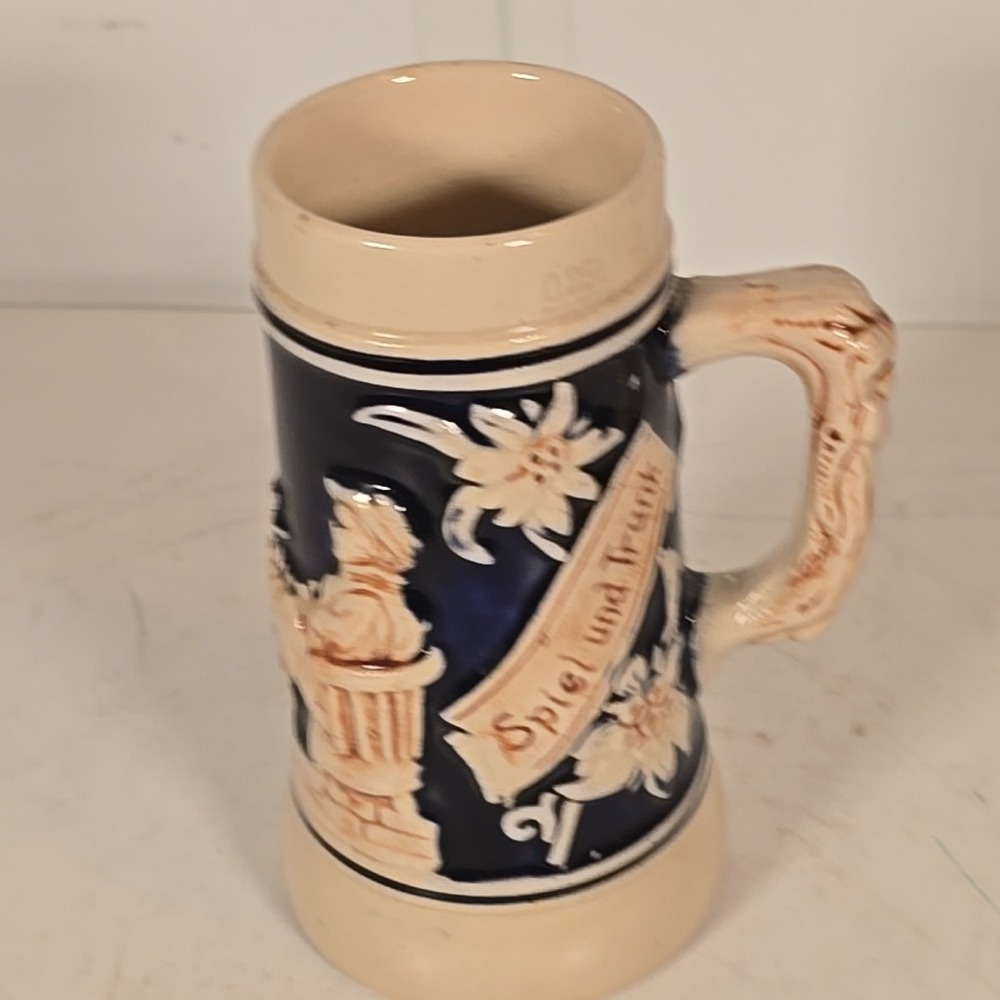 Germany‎ Beer Stein, German Stoneware "Spiel Und Trunk Halt Ewig Jung!" .25L